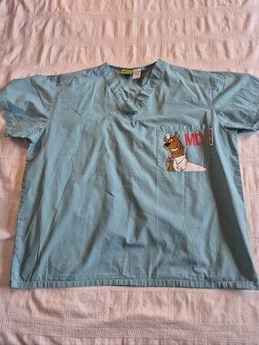 Scooby Doo MD men's Large Scrub top light green 100% cotton VGUC